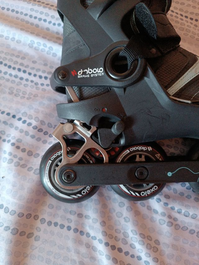 Patines en linea y rodilleras