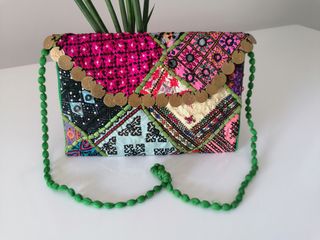 Bolso étnico tipo cartera, 30x20cm