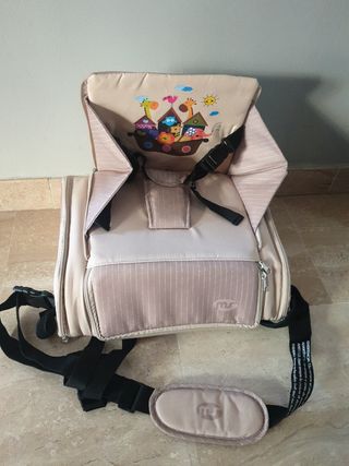 Bolso-trona con compartimentos