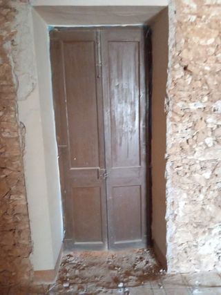 Puertas antiguas en la secuita, Tarragona