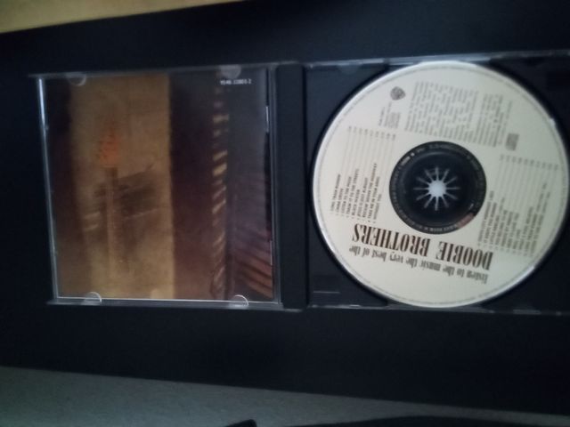 DOOBIE BROTHERS " THE VERY BEST "