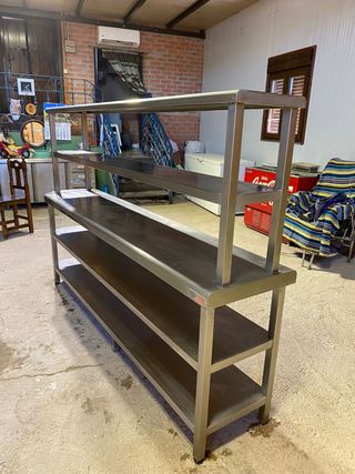 Estantería de acero