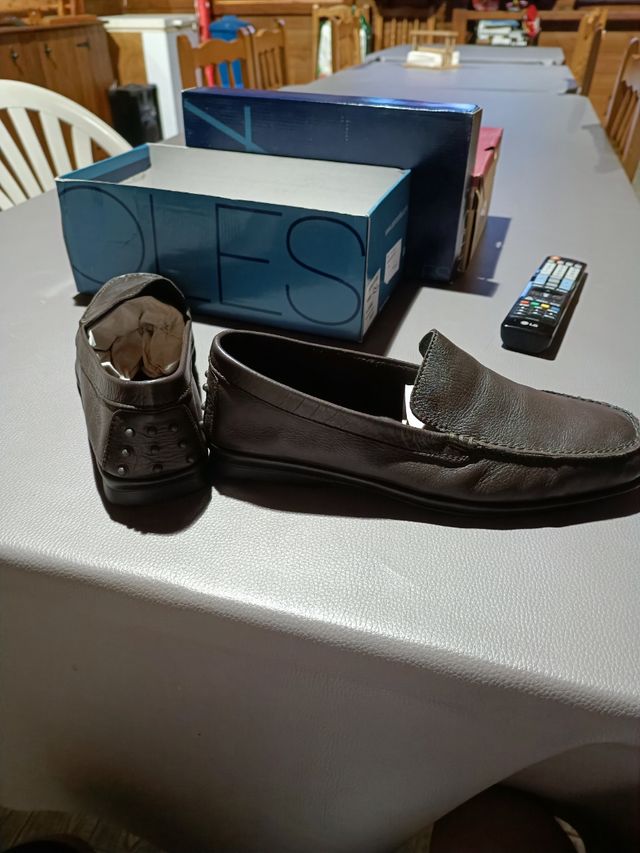 MOCASINES PIEL COLOR MARRON OSCURO