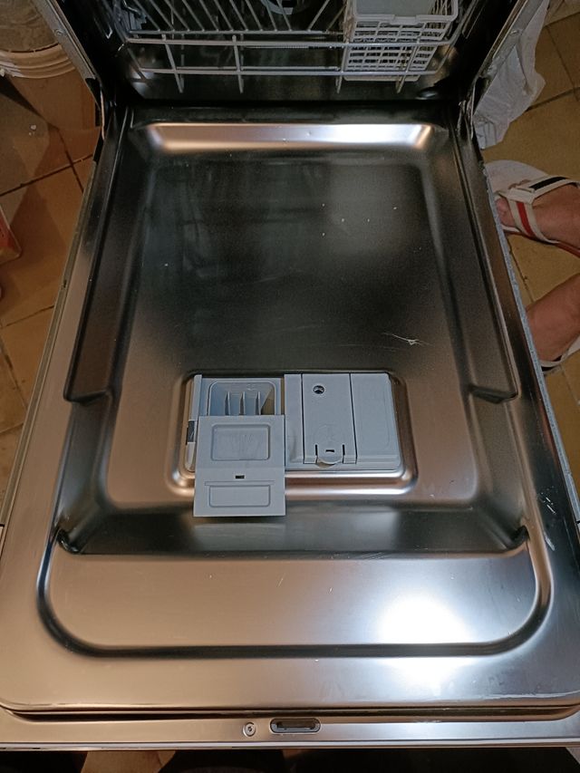 Lavastoviglie Indesit