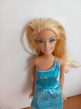 Muñeca Barbie Glitz dress