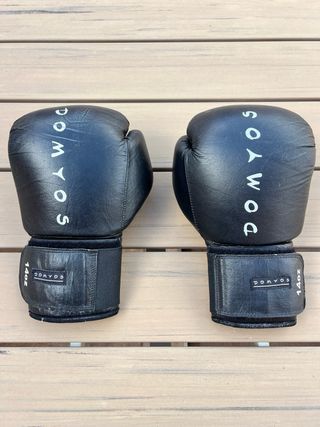 Saco de boxeo de pie + guantes Domyos 14OZ