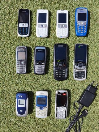 PACK 12 MÓVILES NOKIA,SAMSUNG,SIEMENS...
