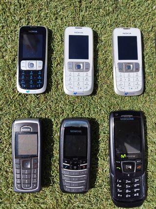 PACK 12 MÓVILES NOKIA,SAMSUNG,SIEMENS...