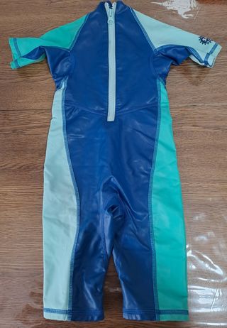 Ropa 7: De niño 12 meses.
