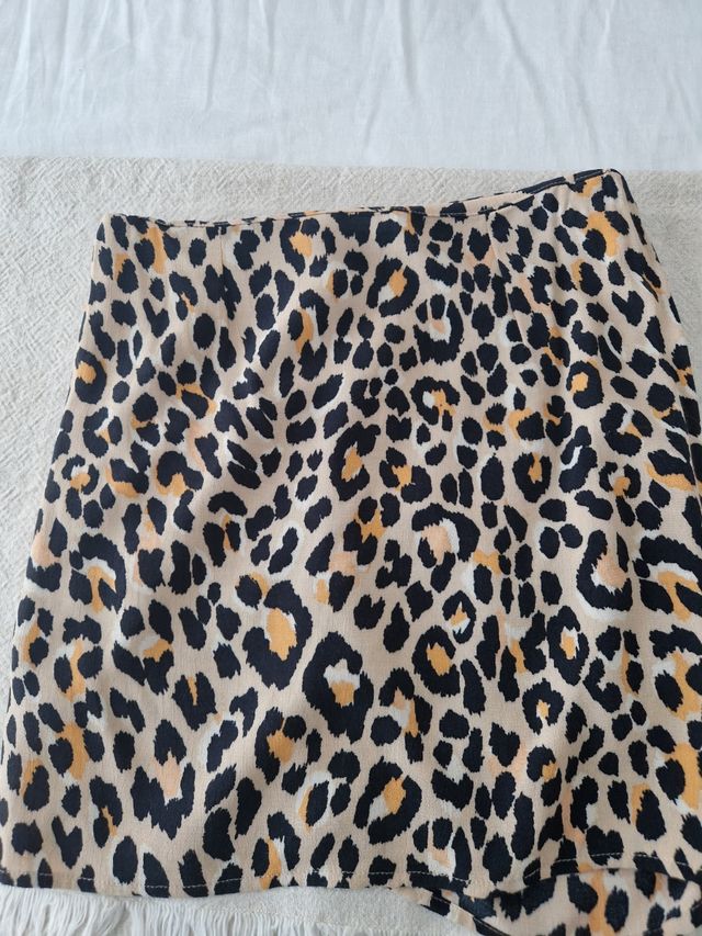 Minifalda Bershka animal print