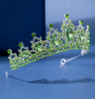 Tiara de novia o invitada