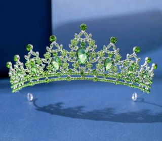 Tiara de novia o invitada