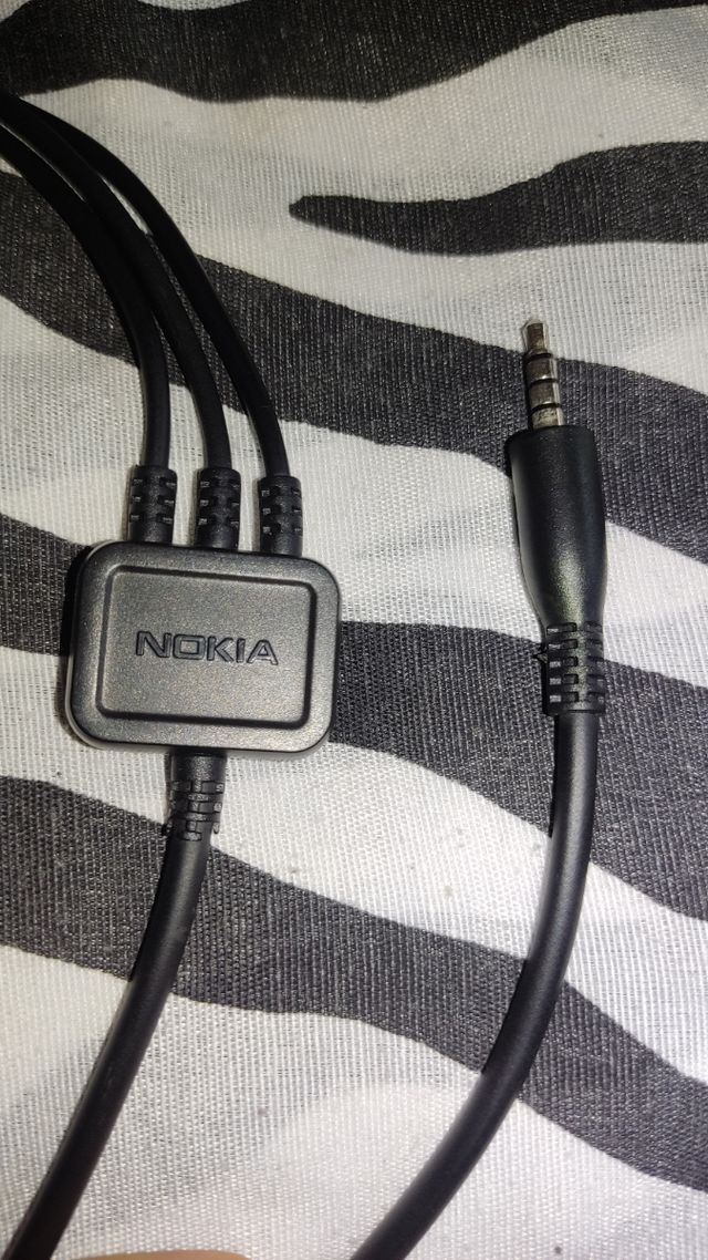 Cable RCA+vídeo macho a Jack audio/vídeo