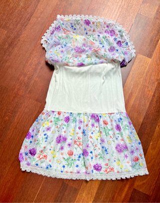 Vestido de flores niña