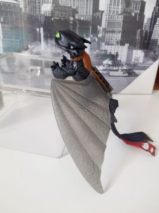 Figura Dragón Desdentao negro articulado