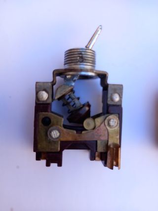 Interruptores SEAT 600 N