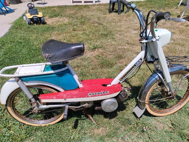 Peugeot 102,103,104 mobylette campera se recoge