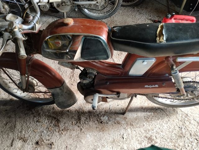 Peugeot 102,103,104 mobylette campera se recoge