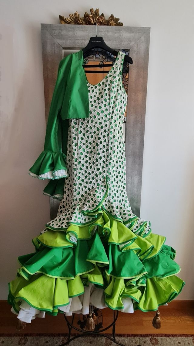 Traje de Flamenca bordado Richelié