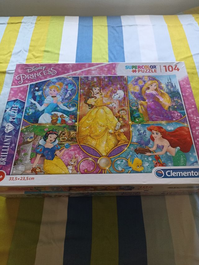 2 Puzzles, de Frozen y Princesas Disney.
