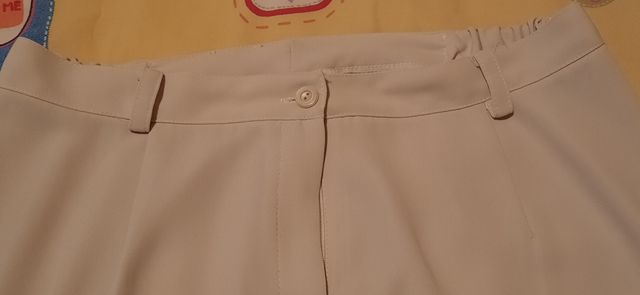 Pantalon vestir color veige crudo