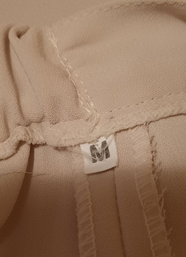 Pantalon vestir color veige crudo