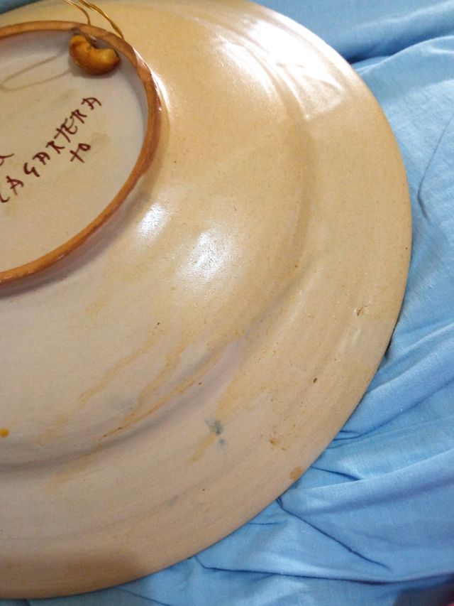 Plato de cerámica