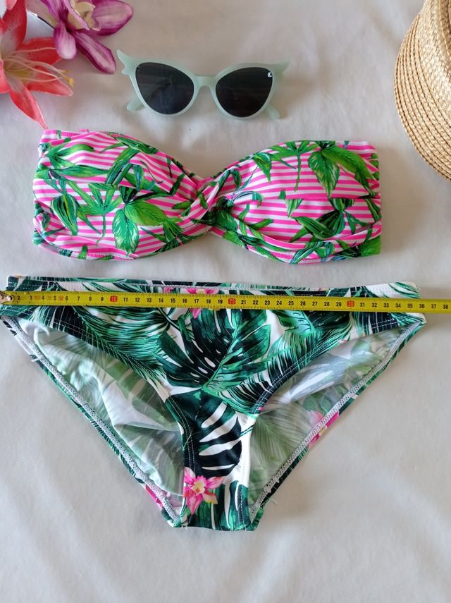 Pin Up Rockabilli Bikini Hawaiiana estil