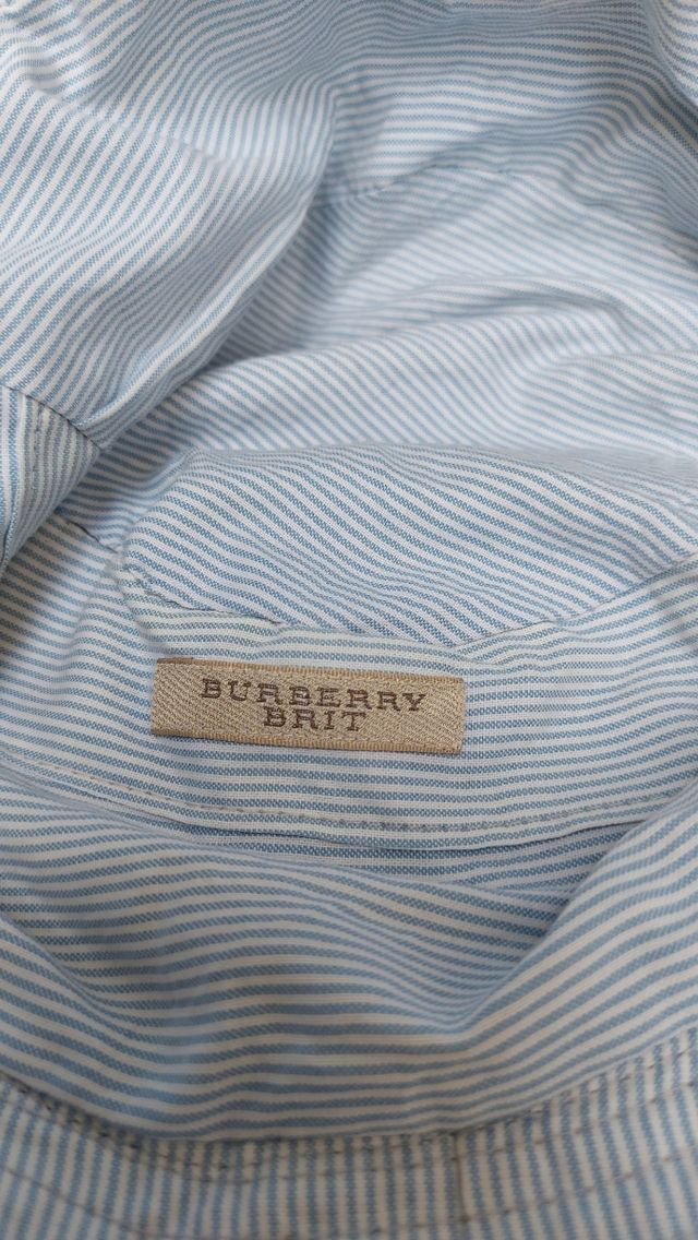 Gorro bucket Burberry rework