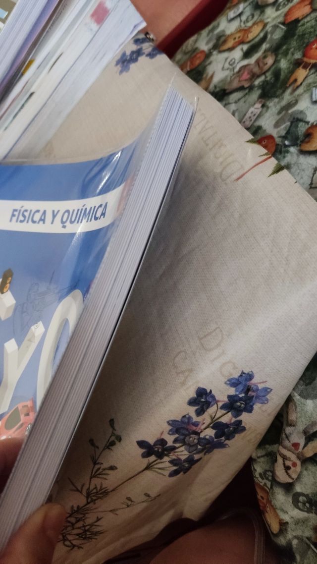 Libro física y química 4°ESO Edebé