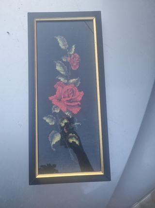 cuadro, cosido a mano.51 cm alto,23 cm ancho.