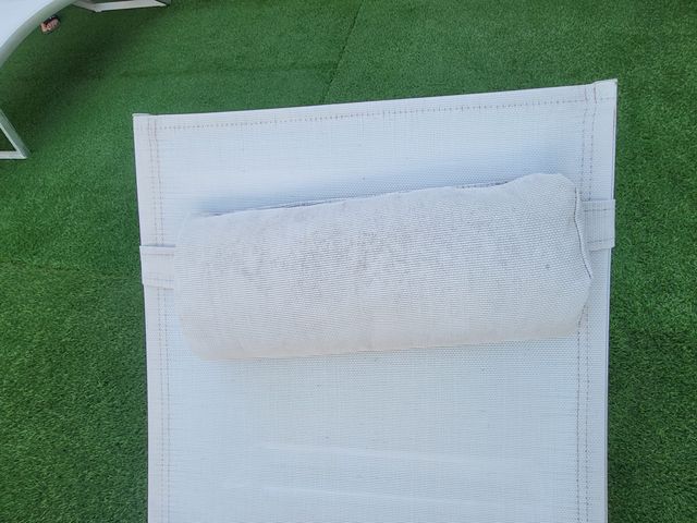 2 hamacas aluminio,tejido un poco roto (60€ las 2)