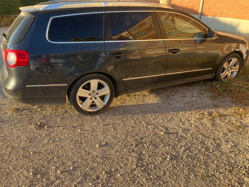 Volkswagen Passat 2006 - foto 1