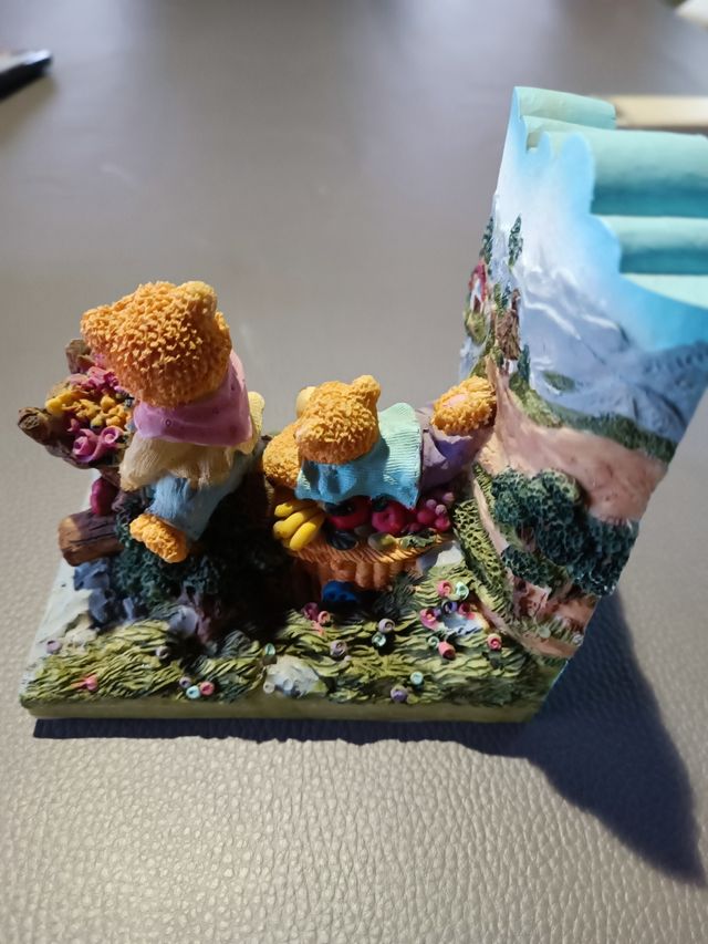 SUJETA LIBROS ANTIGUO