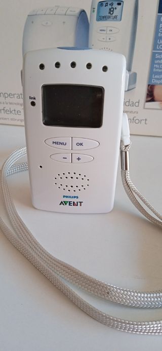 Sistema vigilabebes, música, temperatura