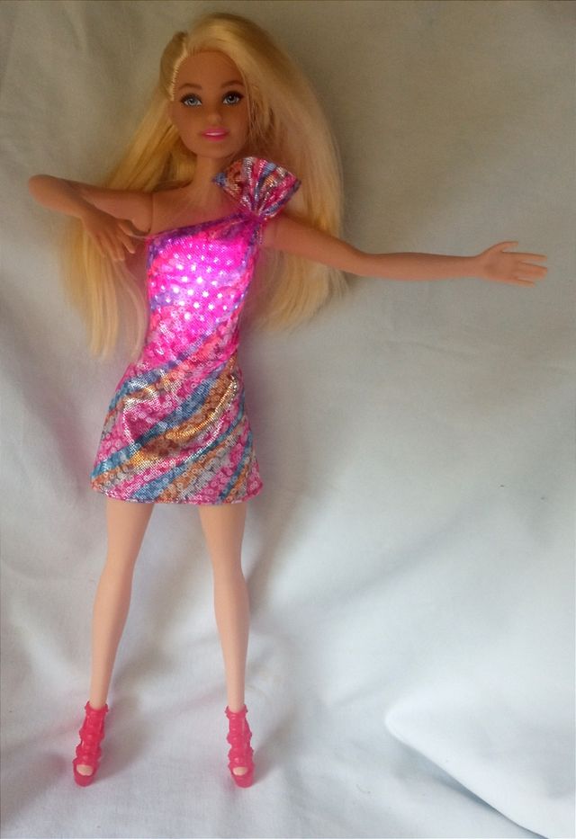 Baby popstar canta Malibu torace lumina mattel