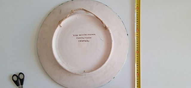 Gran plato para colgar cerámica de Toledo.