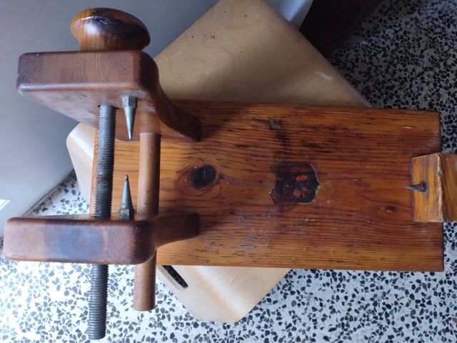 Jamonero madera maciza