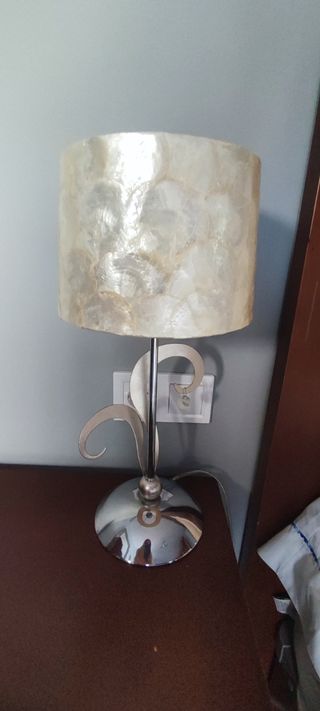 Lámpara de nacar+ 2 lamparas de mesa de noche