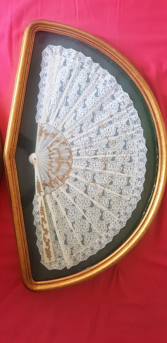 coppia di ventagli spagnoli antichi