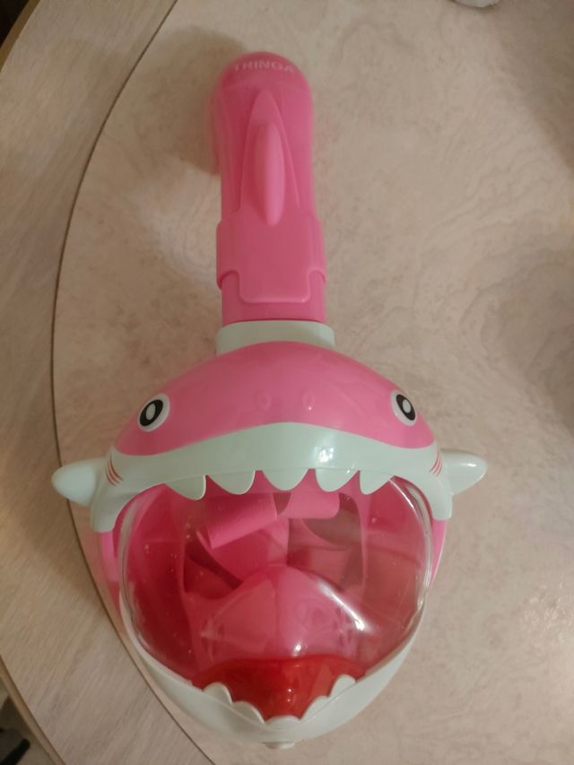 Mascara de snorquel de tiburon