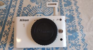 Cámara Nikon 1 j1