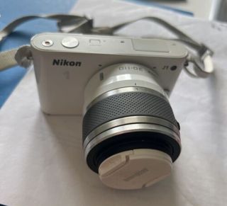 Cámara Nikon 1 j1