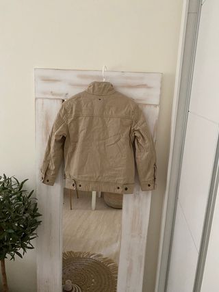 Cazadora niño acolchada de Tommy Hilfiger. 