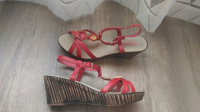 Sandalias con cuña de piel Dorking talla 41