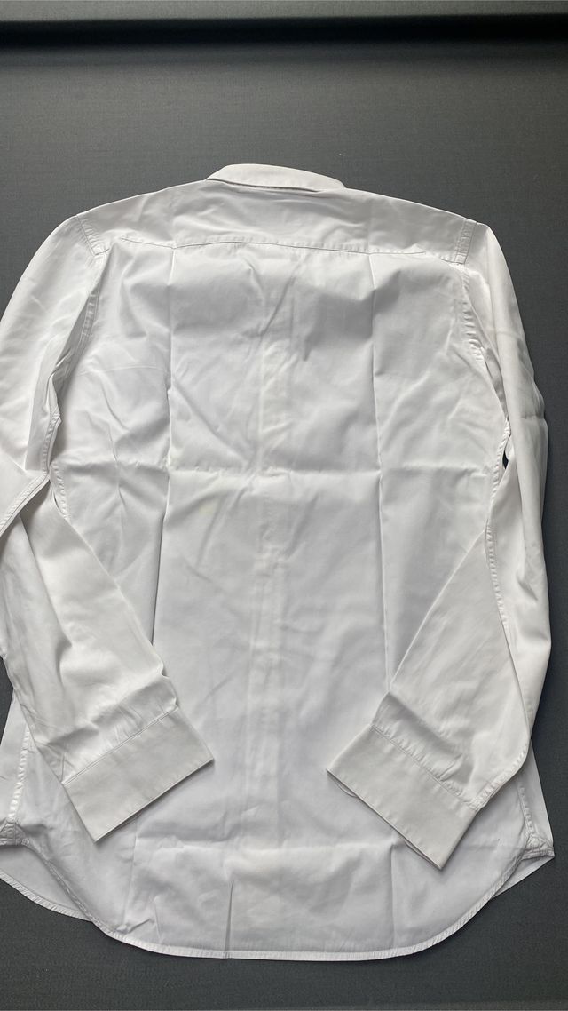 camisa blanca prada