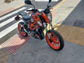 Se vende o se cambia ktm duke