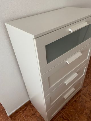 Comodino Brimnes di Ikea