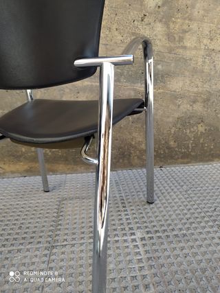 2 sillones diseño cuero auténtico y acero