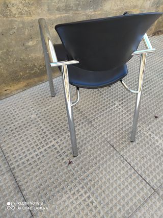 2 sillones diseño cuero auténtico y acero